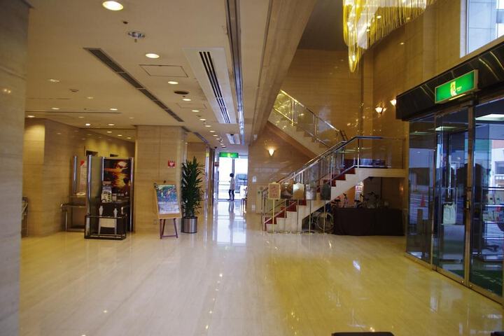 Guest Lobby