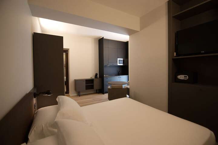 Room 38 of 128
