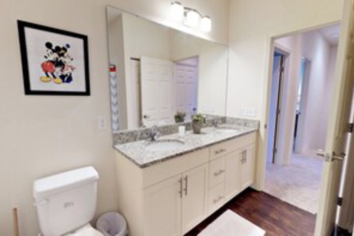 Room 2 of 28