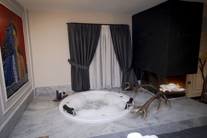 Room 48 of 129