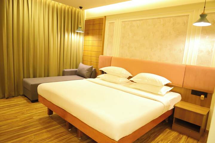 Room 26 of 84