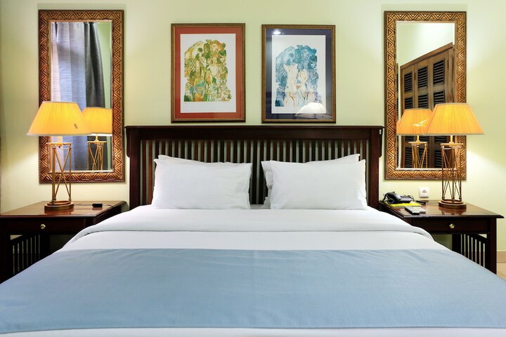 Room 10 of 52