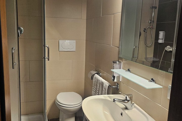 Clean Restrooms