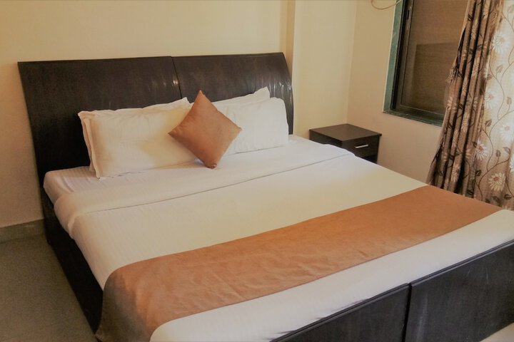 Room 14 of 50