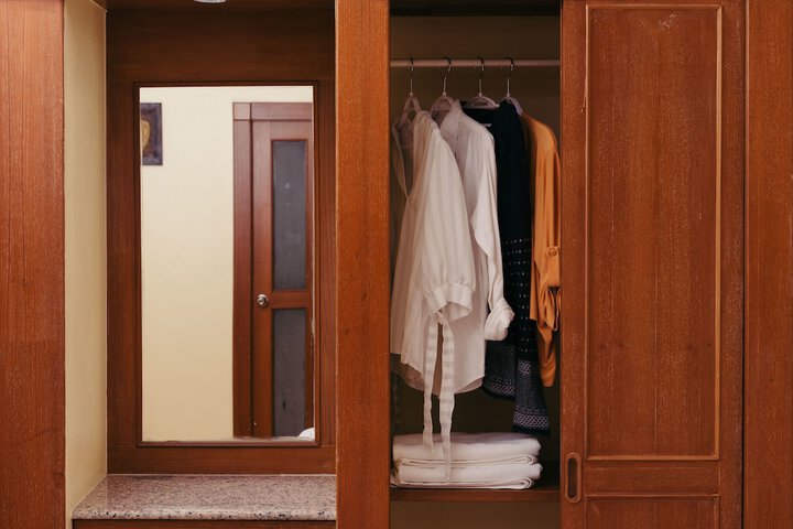 Room 8 of 85