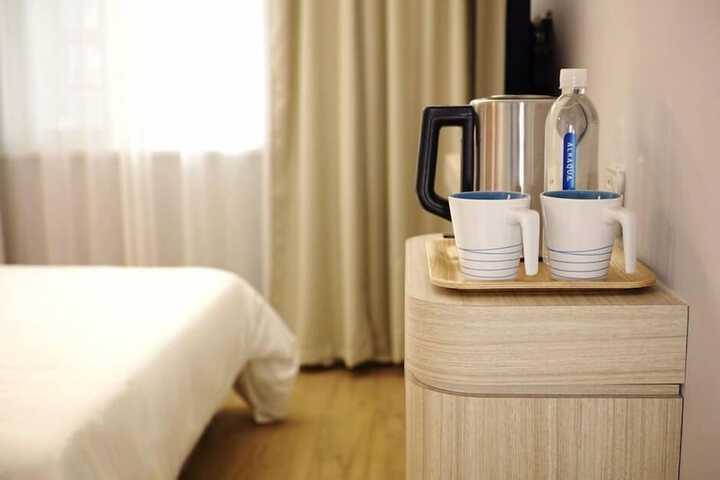 Breakfast/Coffee Service 12 of 26