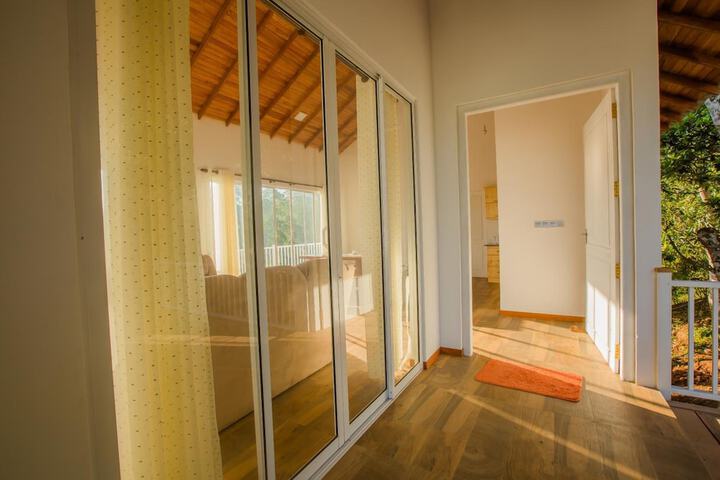 BEE VIEW HOME STAY