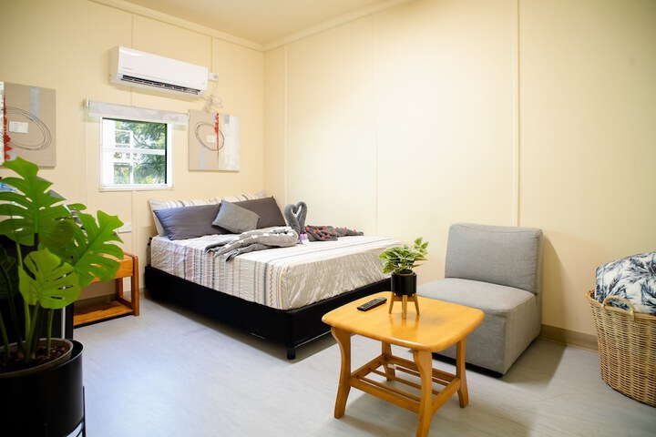 Room 6 of 31