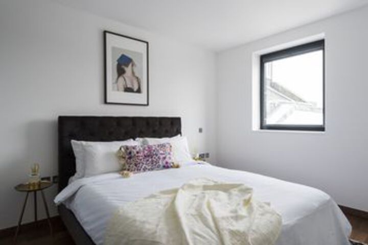 Room 10 of 23