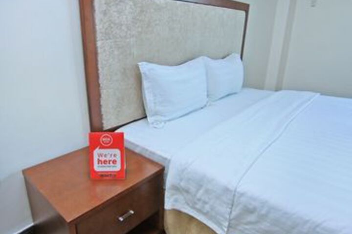 Room 9 of 41
