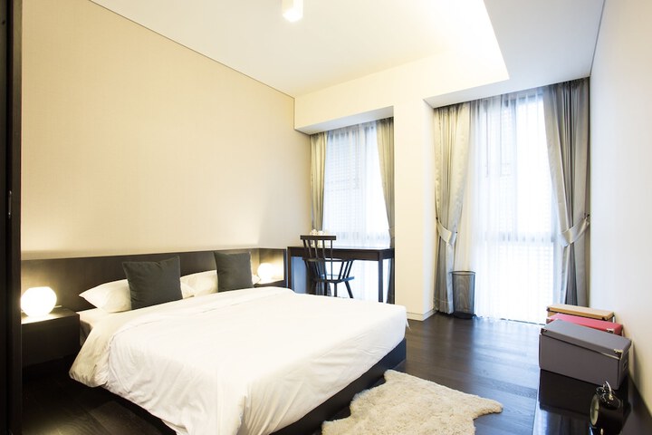 Room 14 of 60