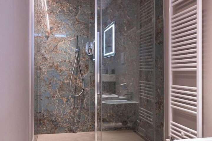 Clean Restrooms