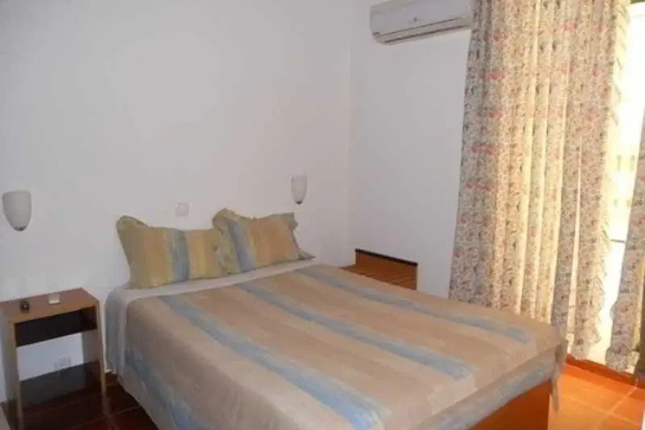 Room 4 of 4