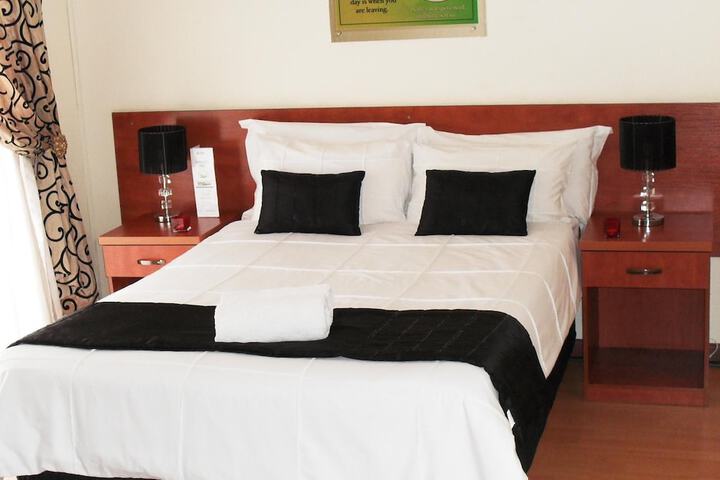 Room 12 of 29