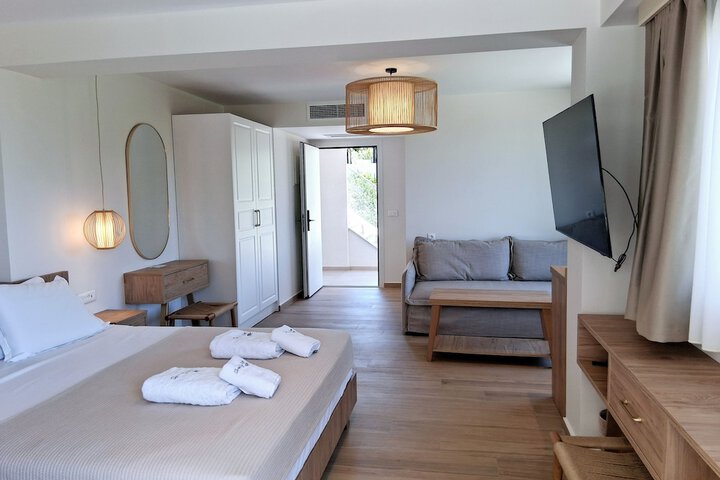 Room 45 of 101