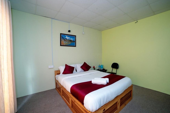 Room 3 of 15