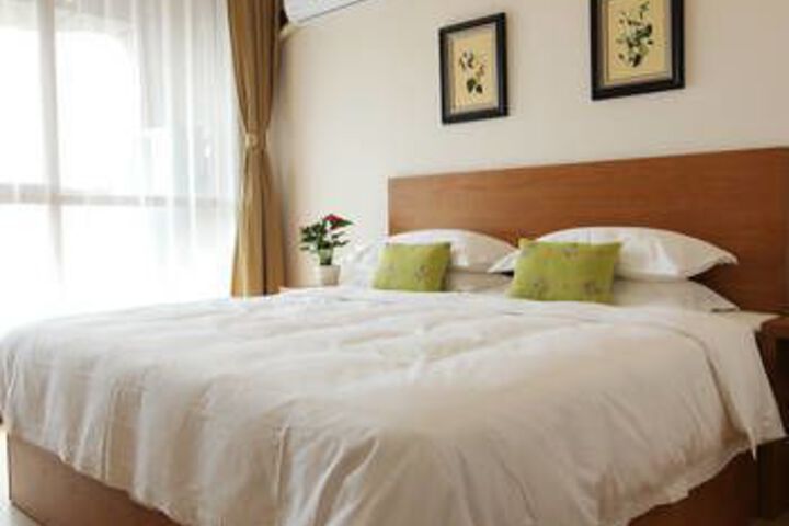 Room 2 of 9