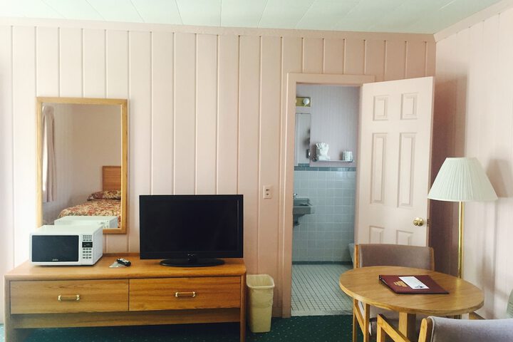Room 12 of 29