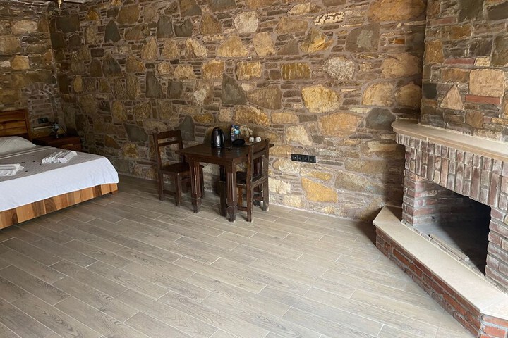 Room 44 of 72