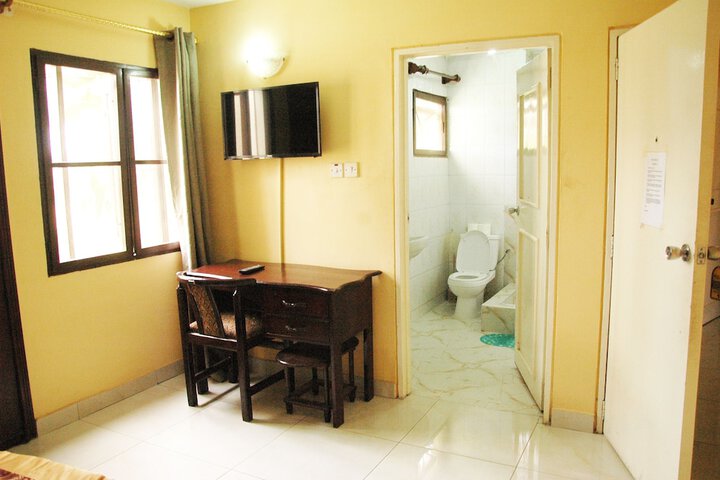 Room 32 of 45