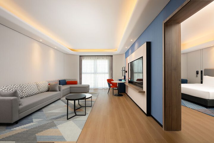 Room 5 of 52