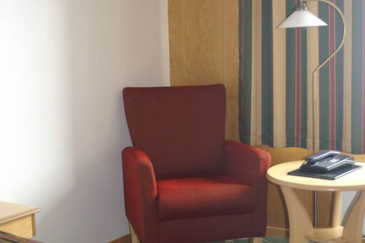 Room 16 of 44