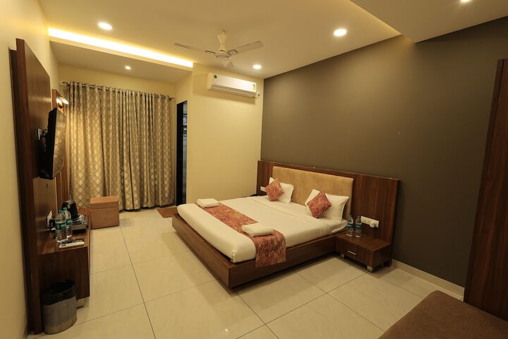 Room 18 of 75