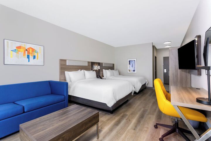 Room 13 of 52