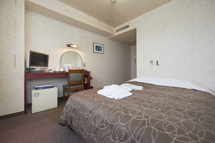 Room 18 of 47
