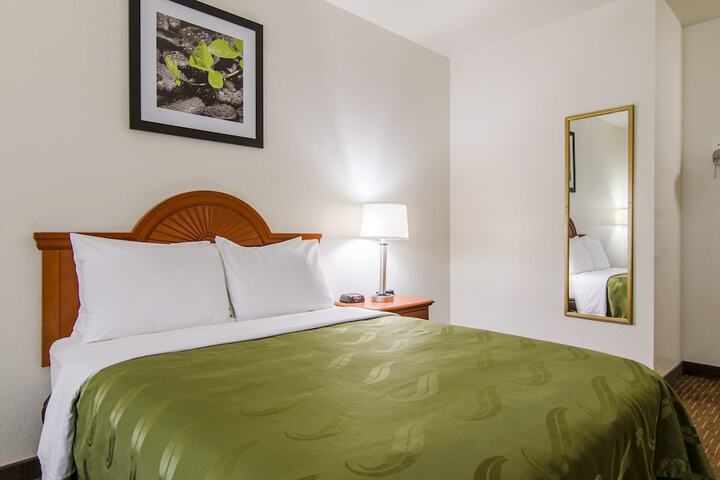 Room 15 of 65