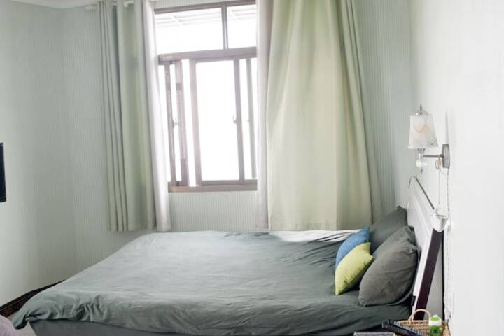 Room 27 of 36