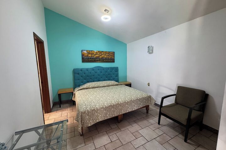 Room 17 of 49
