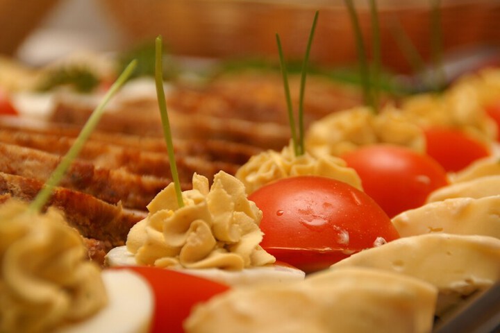 Dining 36 of 49