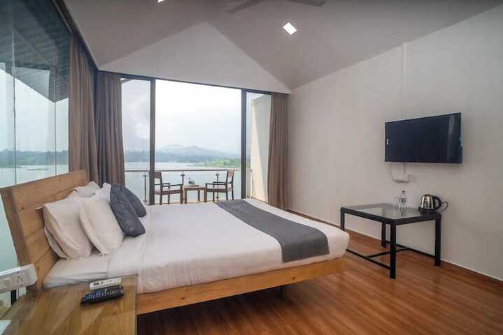 Room 22 of 50