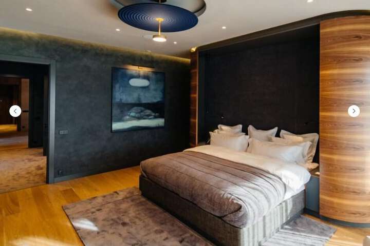Room 31 of 115