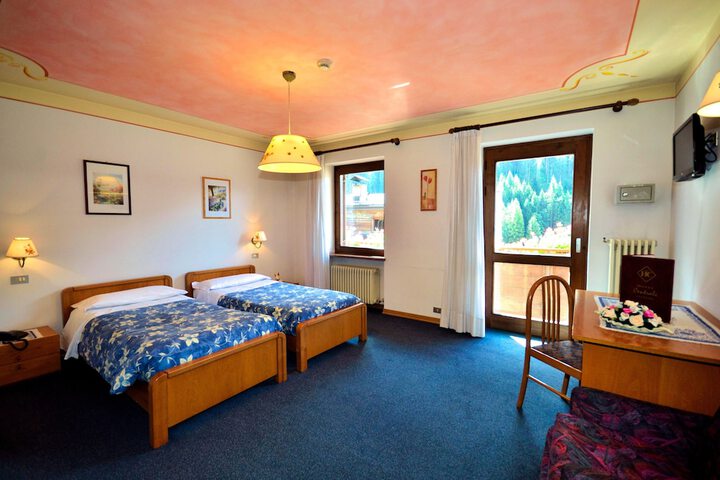 Room 3 of 23