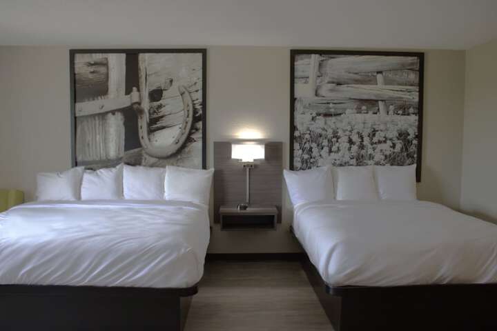 Room 3 of 36