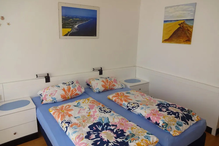 Room 4 of 15