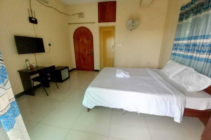 Room 7 of 22