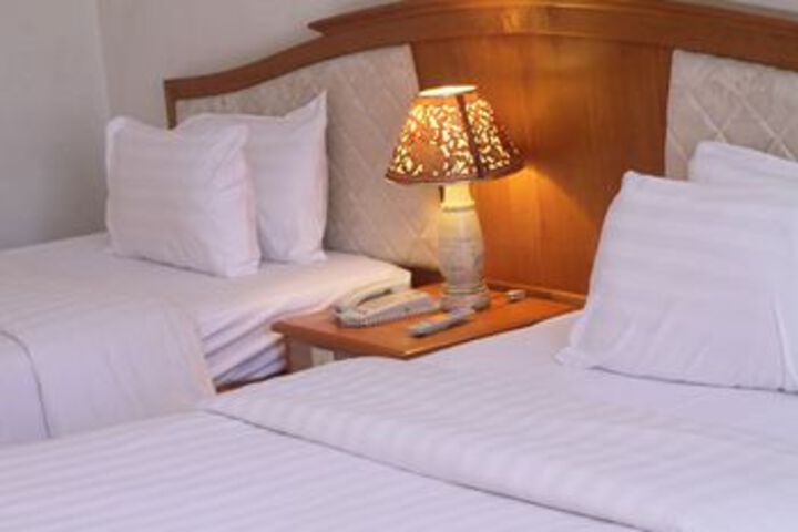 Room 40 of 68