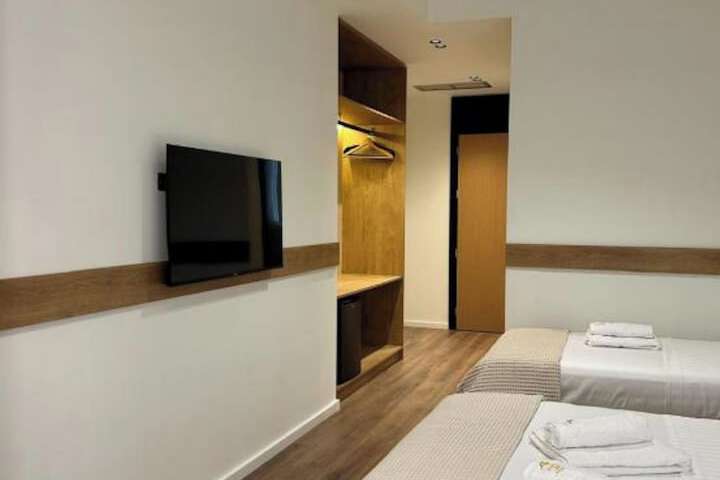 Room 19 of 52