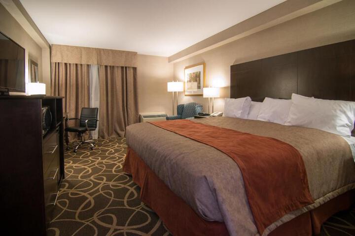 1 King Deluxe Room (3 of 8)