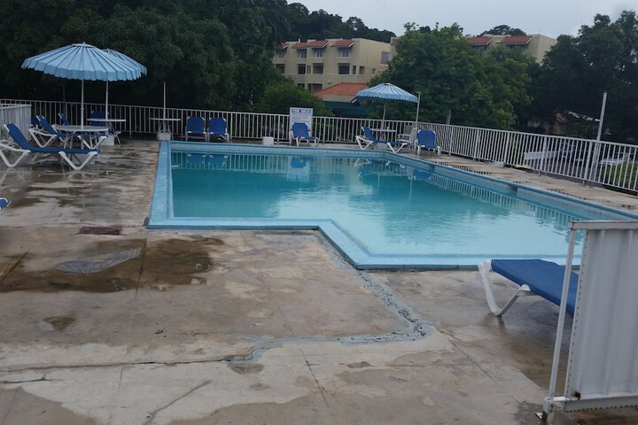 Pools & Facilities