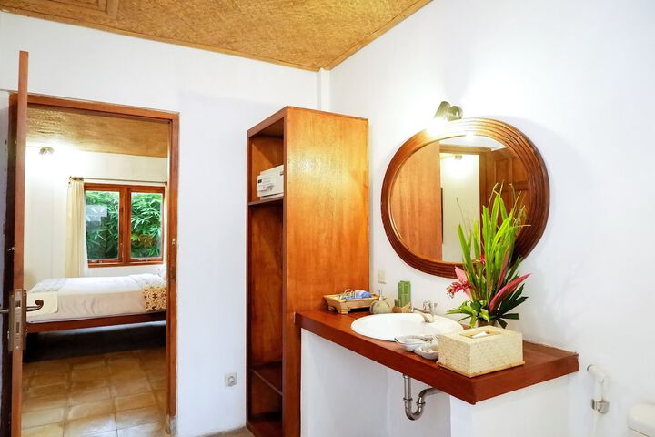 Clean Restrooms