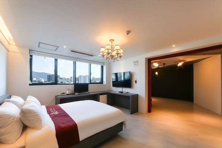 Room 21 of 60