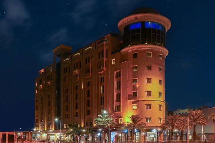Hotel 100 of 104
