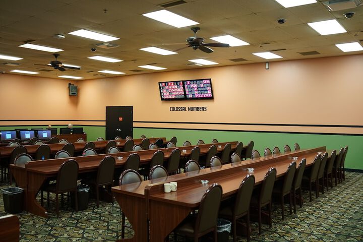 Room 14 of 32