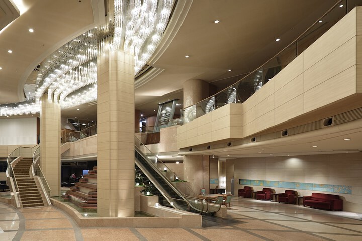 Hotel Lobby