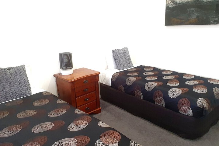 Room 12 of 104