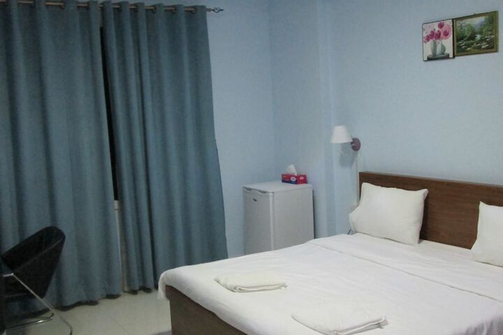 Room 3 of 13